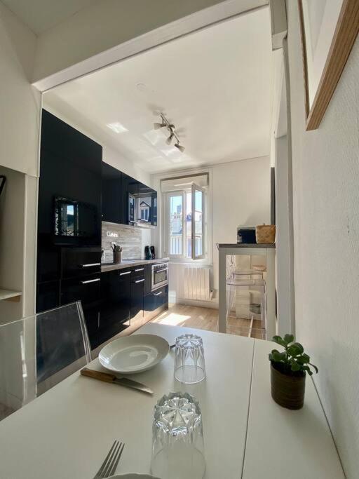Studio Avec Terrasse A Довиль Экстерьер фото